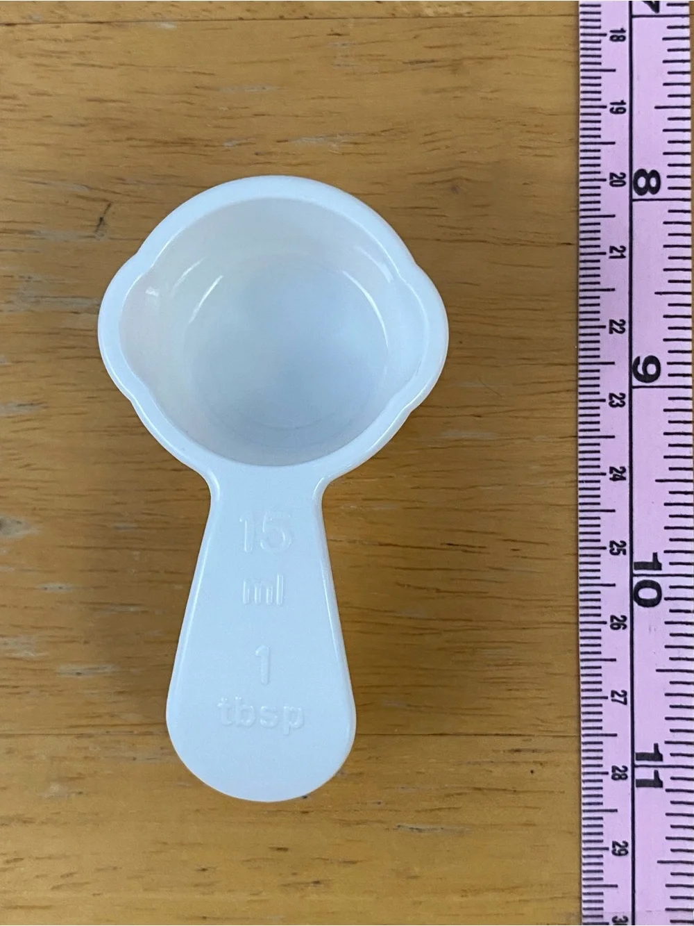 Vintage Tupperware White Mini Measuring Spoon Magnet Set